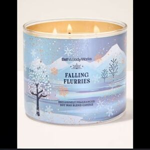 New Bath & Body Works falling flurries 3 wick 14.5 oz candle